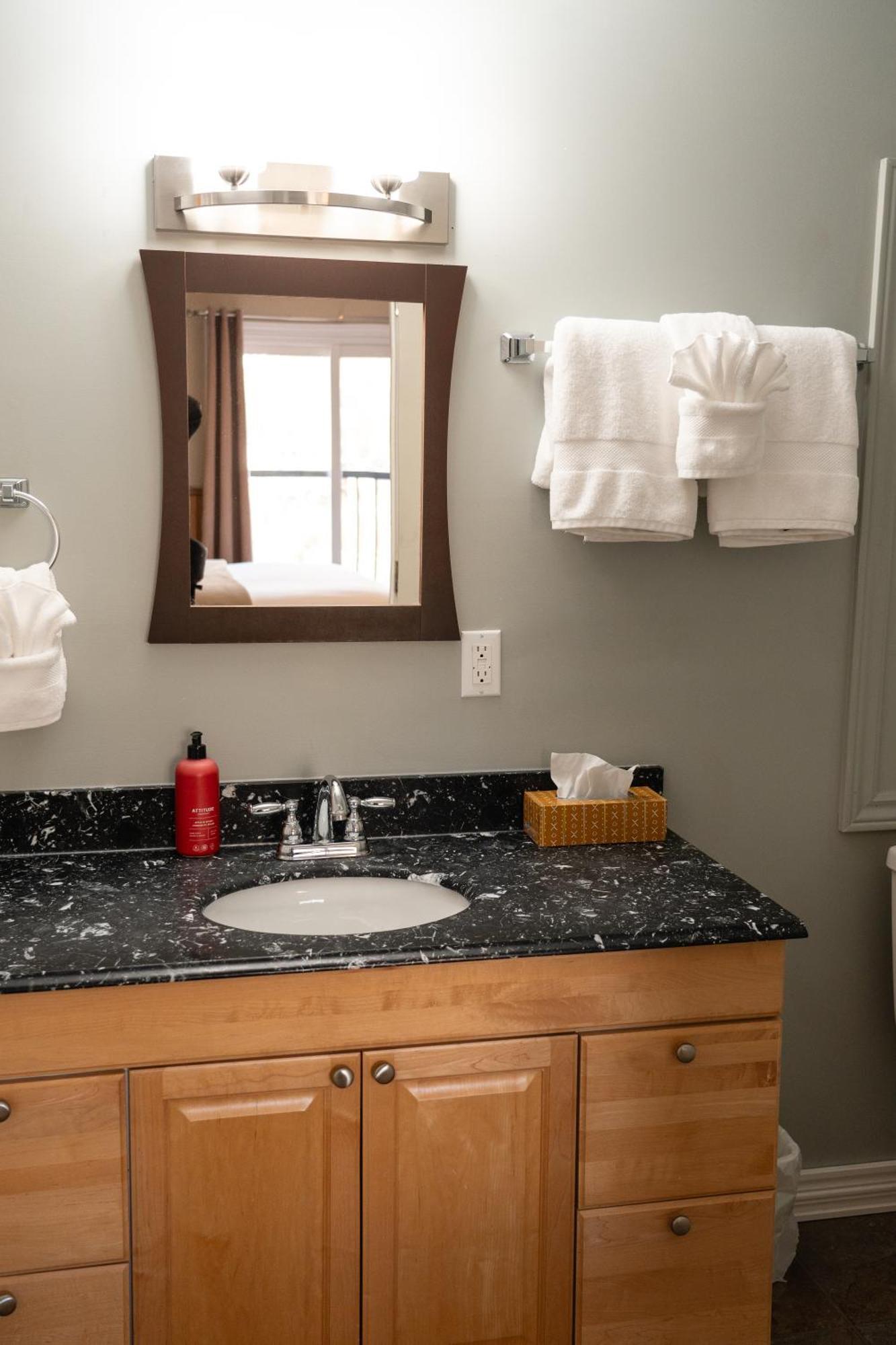 Albert'S Shelburne Luaran gambar